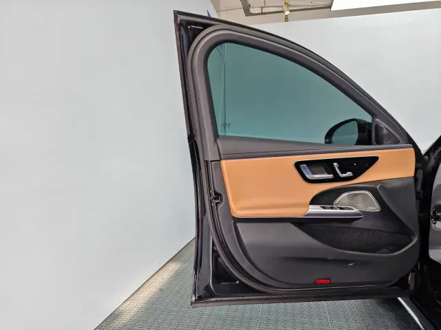 Mercedes-Benz E-Class — Фото автомобиля 13