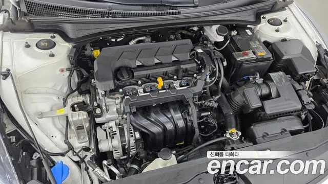 Hyundai Avante CN7 — Фото автомобиля 6