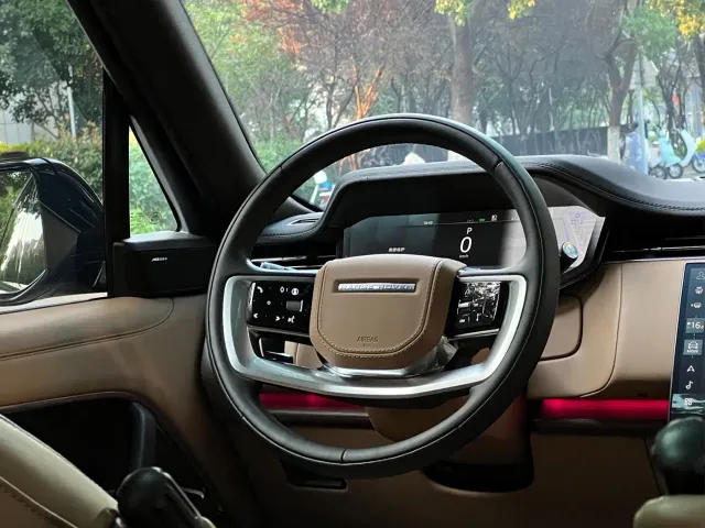 Land Rover Range Rover — Фото автомобиля 16