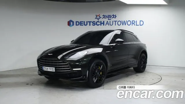 Фотография автомобиля — Astonmartin DBX 4.0 V8 707