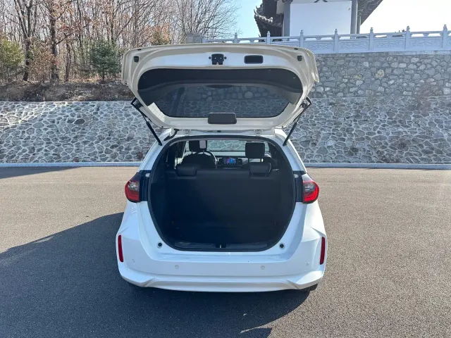 Honda Fit — Фото автомобиля 8
