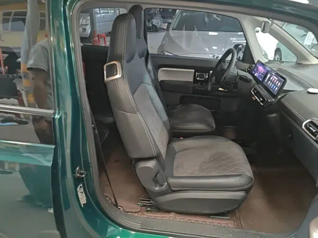 Baojun KiWi EV — Фото автомобиля 24