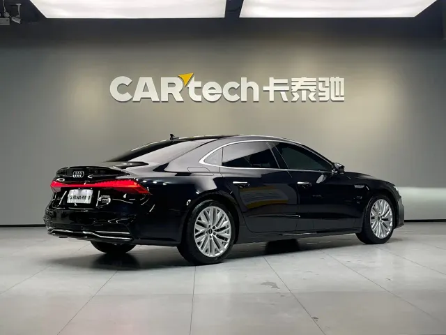 Audi A7L — Фото автомобиля 4