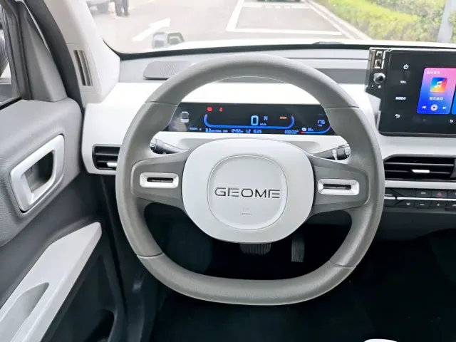 Geely Panda — Фото автомобиля 10