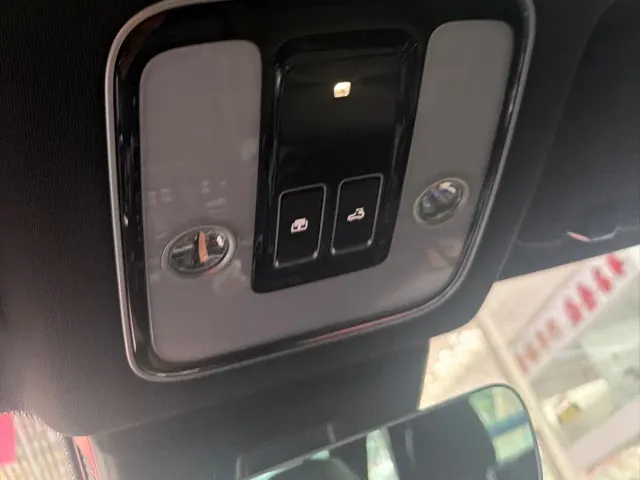 Li Auto ONE — Фото автомобиля 26