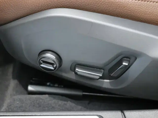 Volvo S90 — Фото автомобиля 12