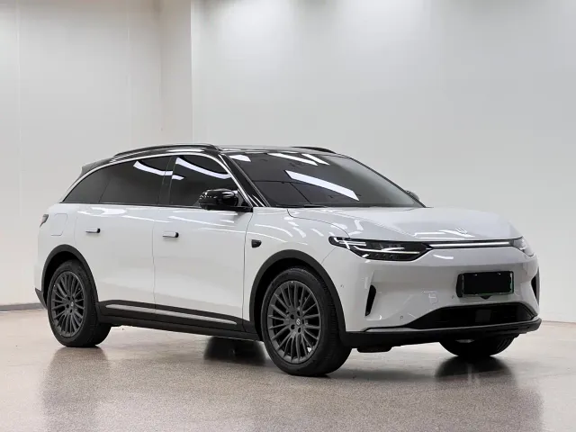 Leapmotor C11 — Фото автомобиля 3