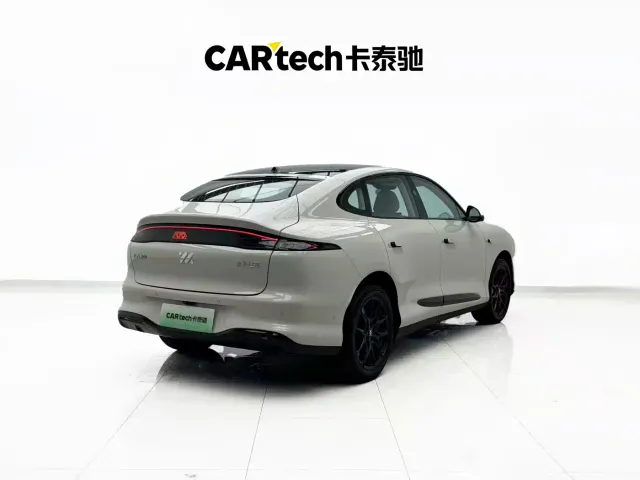 IM Motors LS6 — Фото автомобиля 22