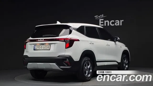 Kia Seltos Новый Seltos Бензин 2.0 2WD — Фото автомобиля 2
