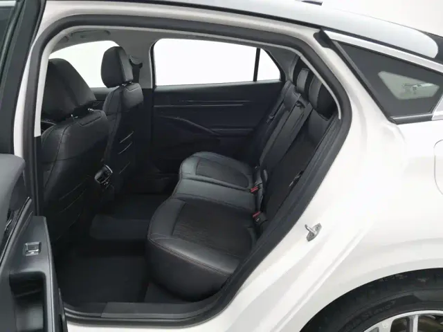 Ford Mondeo — Фото автомобиля 15