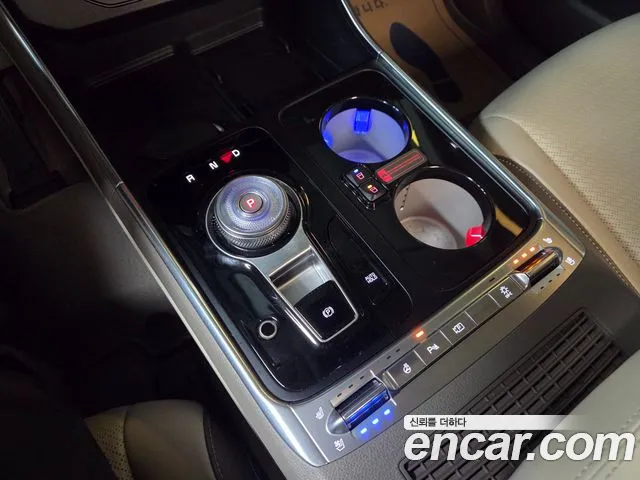 Kia Carnival 4th Gen — Фото автомобиля 18