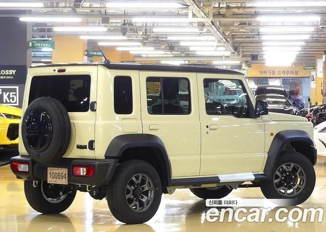 Suzuki Jimny — Фото автомобиля 3