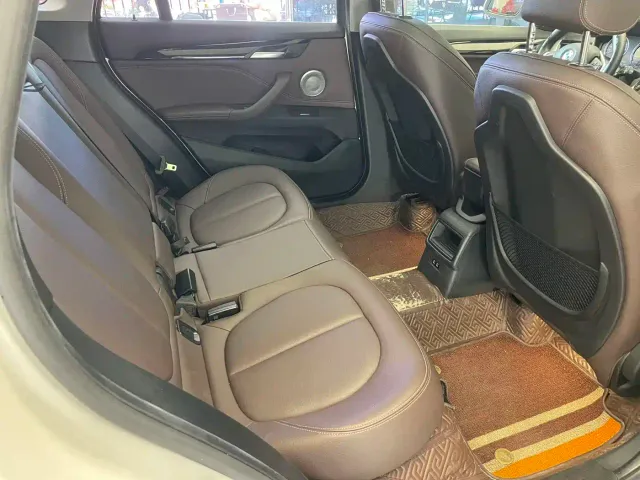 BMW X1 — Фото автомобиля 24