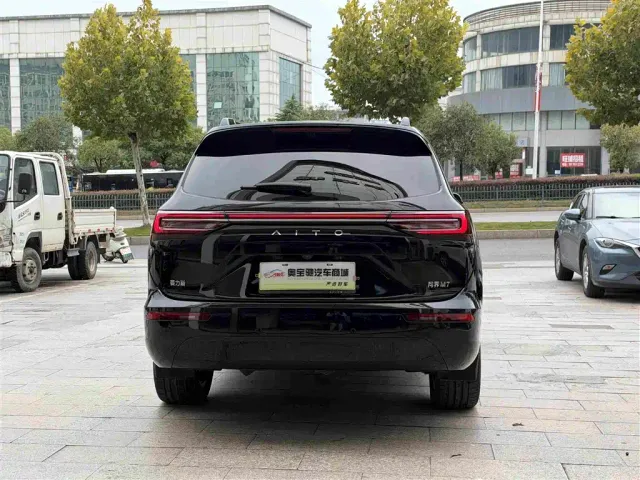 Aito M7 — Фото автомобиля 8