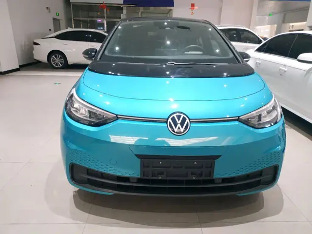 Volkswagen ID.3 — Фото автомобиля 2