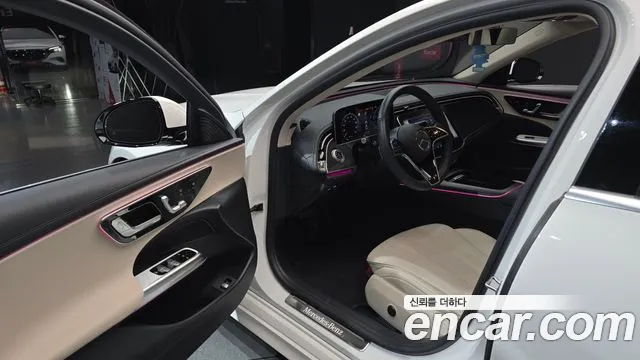Mercedes-Benz E-Class W214 — Фото автомобиля 15