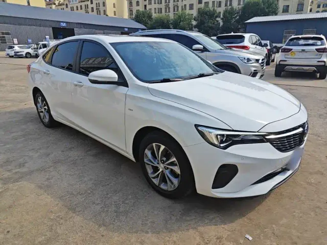 Buick Verano — Фото автомобиля 3
