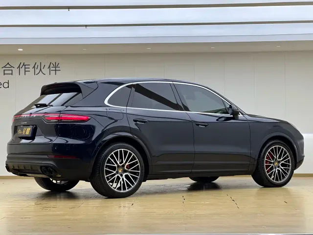 Porsche Cayenne 2019 Cayenne 3.0T — Фото автомобиля 22