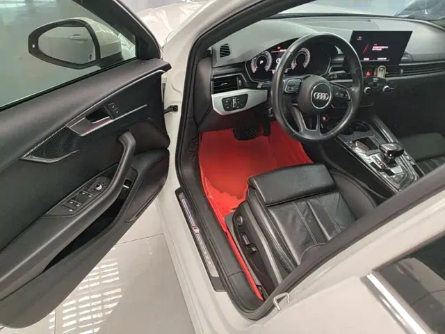 Audi A4L — Фото автомобиля 15