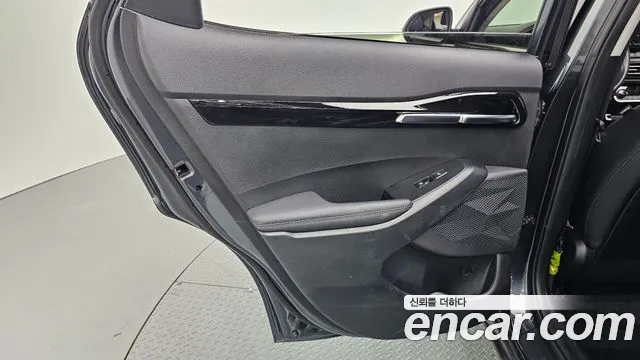 Kia Seltos Seltos Бензин 1.6 Turbo 4WD — Фото автомобиля 25