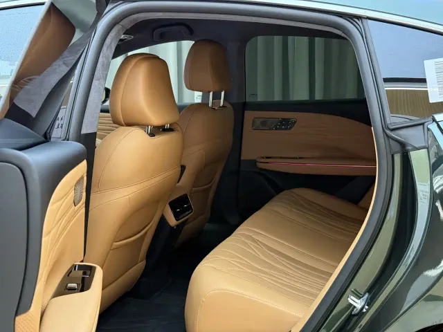 Geely Galaxy Xingyao 8 — Фото автомобиля 6