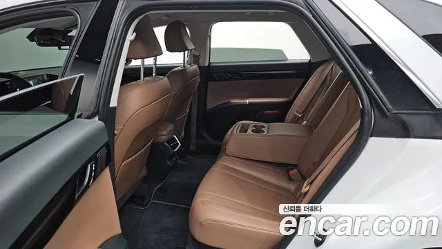 Hyundai Grandeur GN7 — Фото автомобиля 15