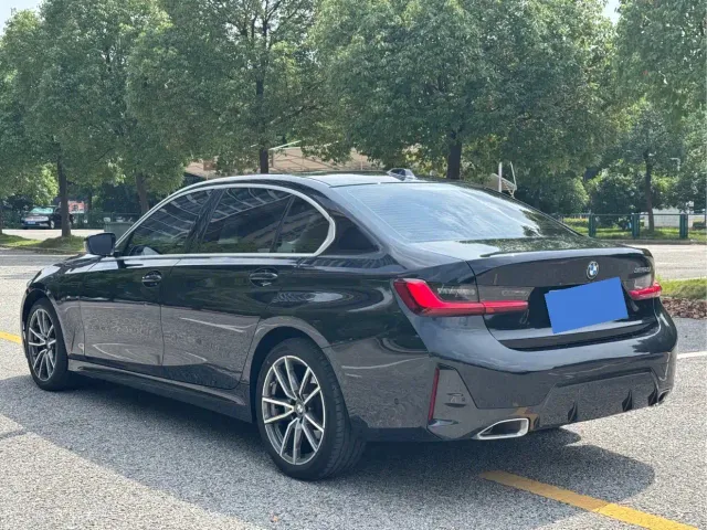 BMW 3 Series — Фото автомобиля 7