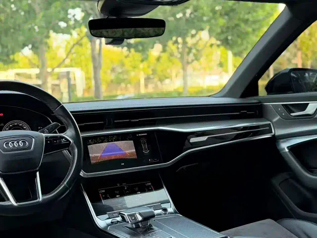 Audi A6L — Фото автомобиля 11