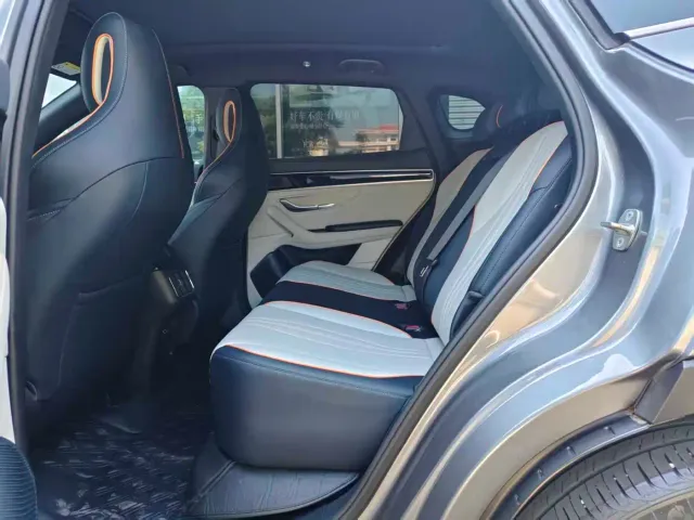 BYD Song PLUS — Фото автомобиля 6