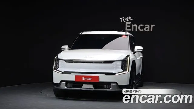 Kia EV9 — Фото автомобиля 3