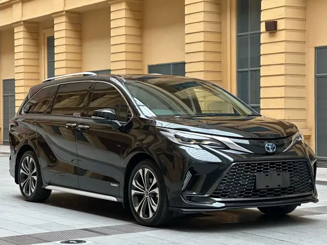 Toyota Granvia — Фото автомобиля 3