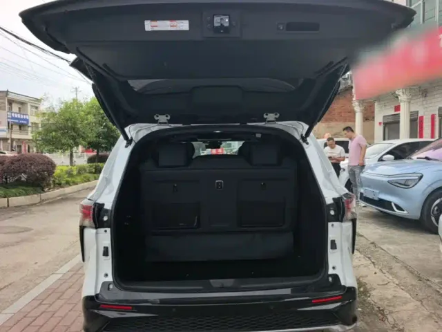 Toyota Granvia — Фото автомобиля 18