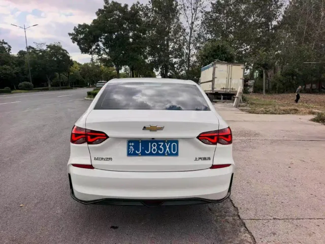 Chevrolet Monza — Фото автомобиля 2