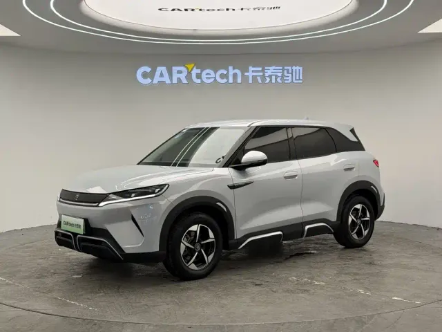 Фотография автомобиля — BYD Yuan UP