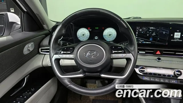 Hyundai AVANTE Avante (CN7) — Фото автомобиля 13