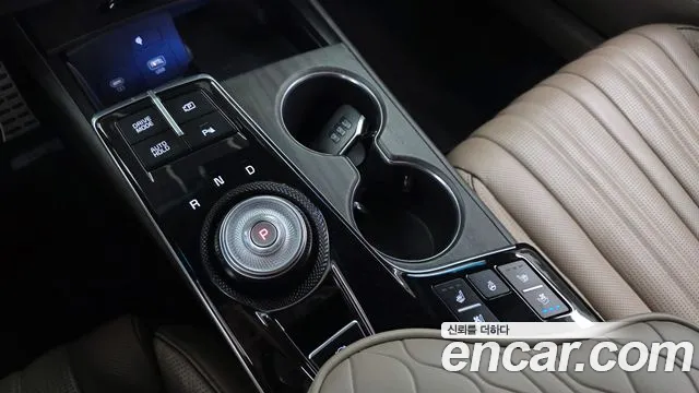 Kia K8 Hybrid — Фото автомобиля 12