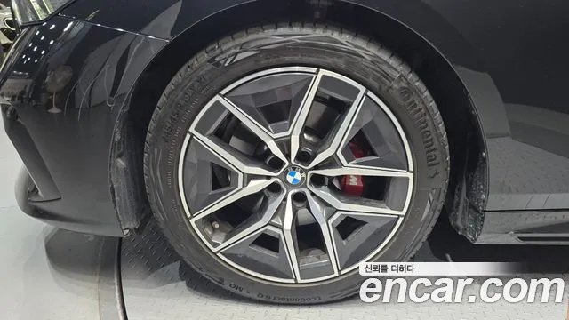 BMW 5-Series — Фото автомобиля 5