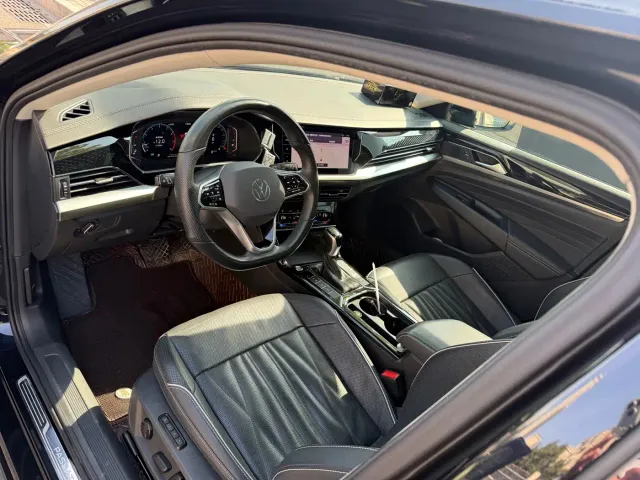 Volkswagen Passat — Фото автомобиля 9