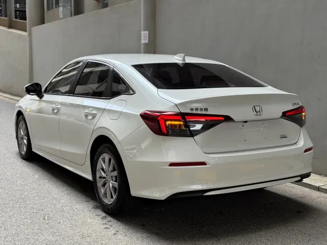 Honda Civic — Фото автомобиля 4