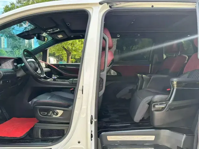 GAC Trumpchi M8 — Фото автомобиля 6