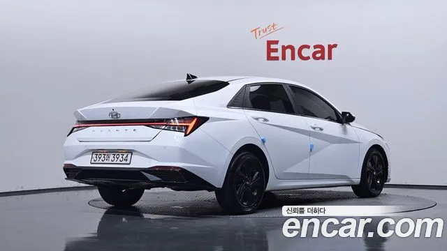 Hyundai Avante CN7 — Фото автомобиля 2