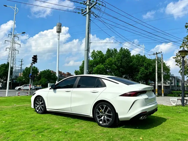 GAC Trumpchi Emkoo — Фото автомобиля 6