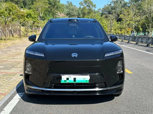 Nio ES8 — Фото автомобиля 2