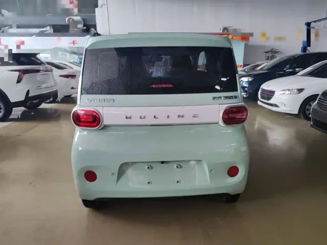 Wuling Hongguang Mini EV — Фото автомобиля 5