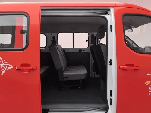 Wuling Yangguang — Фото автомобиля 15