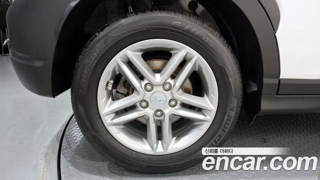 Hyundai Kona Новый Kona Бензин 1.6 турбо 2WD — Фото автомобиля 5