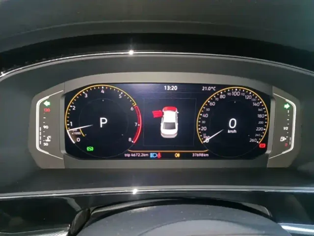 Volkswagen Passat — Фото автомобиля 4