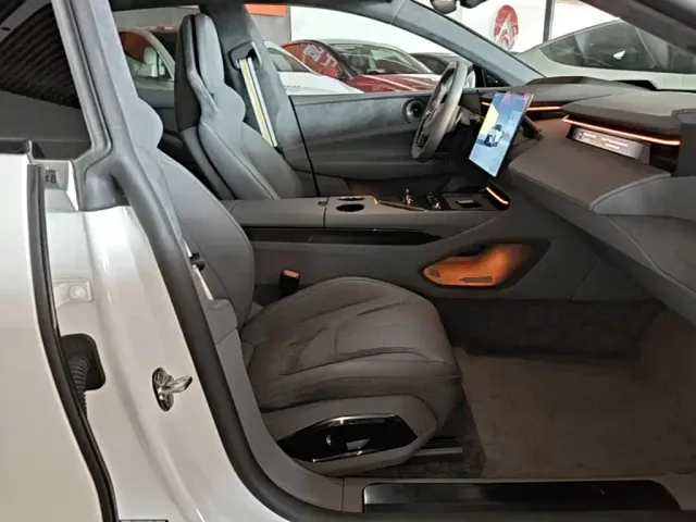Lotus Emeya — Фото автомобиля 24
