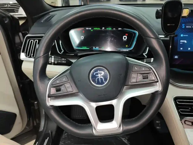 BYD Song PLUS PHEV 2021 EV Premium Model — Фото автомобиля 10