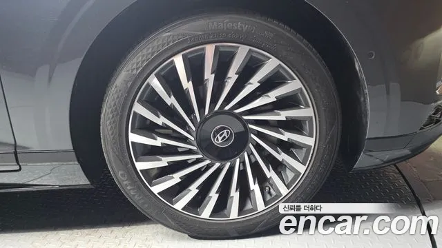 Hyundai Grandeur — Фото автомобиля 18